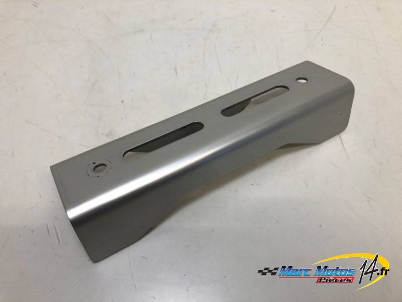 ECOPE DE RADIATEUR GAUCHE SUZUKI 1250 BANDIT S ABS 2007