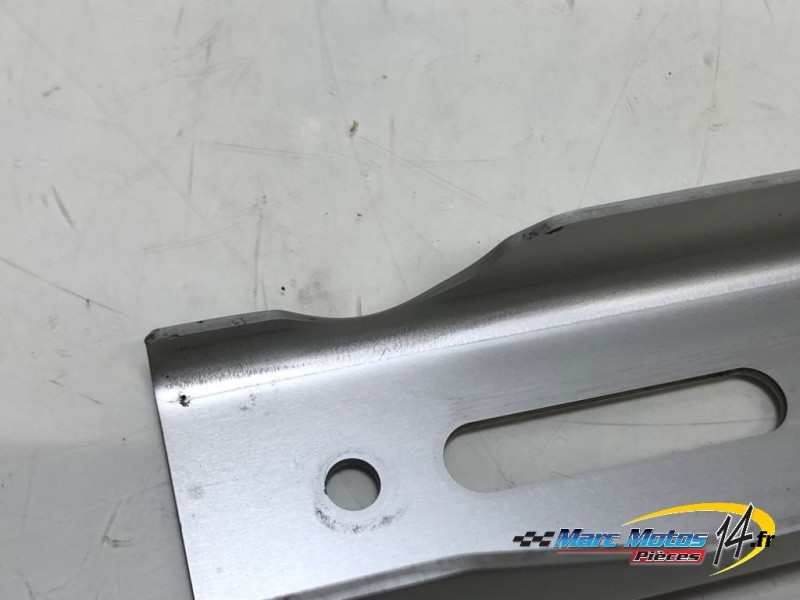 ECOPE DE RADIATEUR GAUCHE SUZUKI 1250 BANDIT S ABS 2007