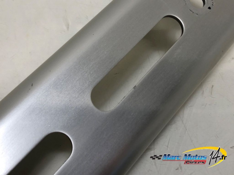 ECOPE DE RADIATEUR GAUCHE SUZUKI 1250 BANDIT S ABS 2007