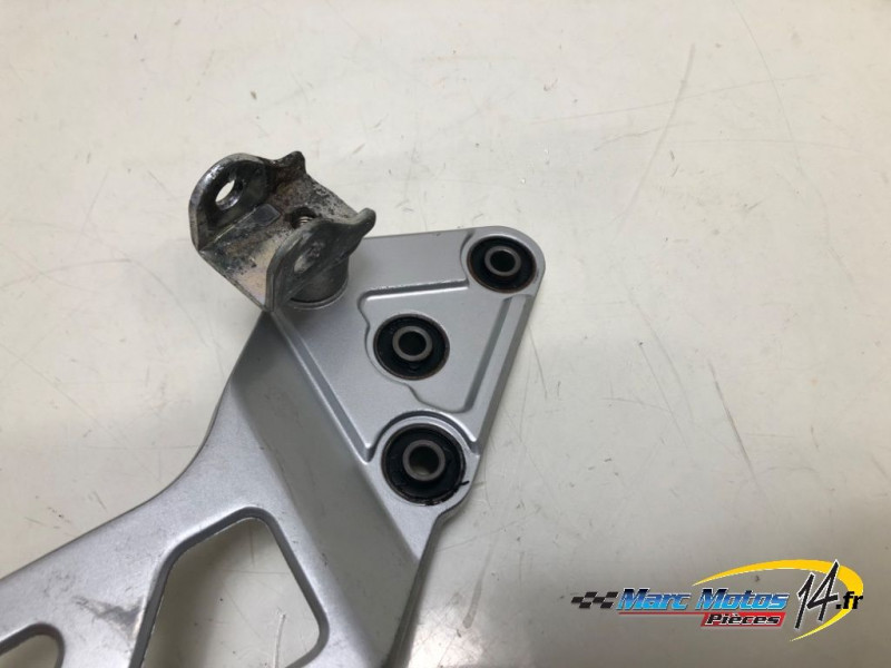 PLATINE AVANT GAUCHE SUZUKI 1250 BANDIT S ABS 2007