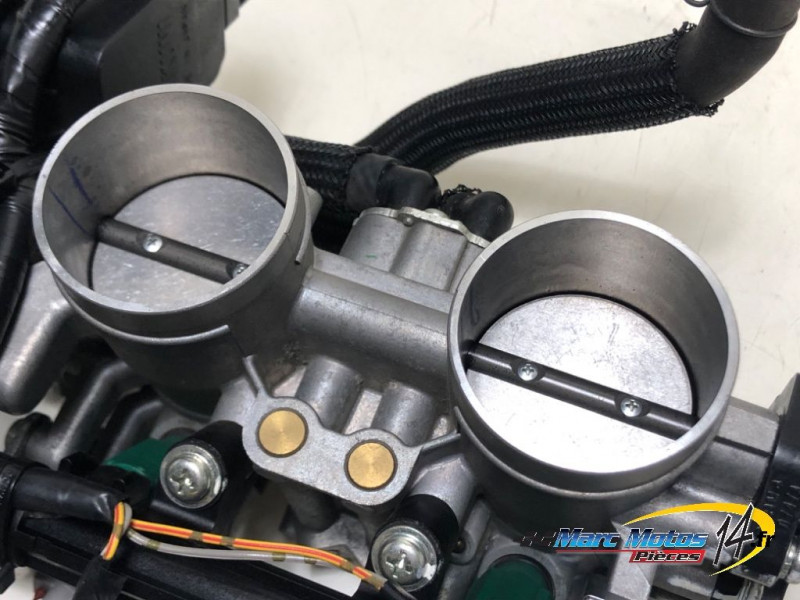 RAMPE D'INJECTION SUZUKI 1250 BANDIT S ABS 2007