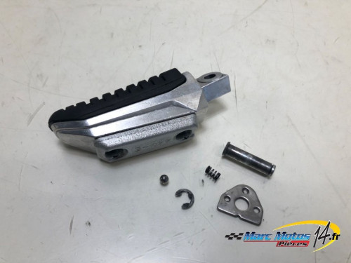 REPOSE-PIED ARRIERE DROIT SUZUKI 1250 BANDIT S ABS 2007