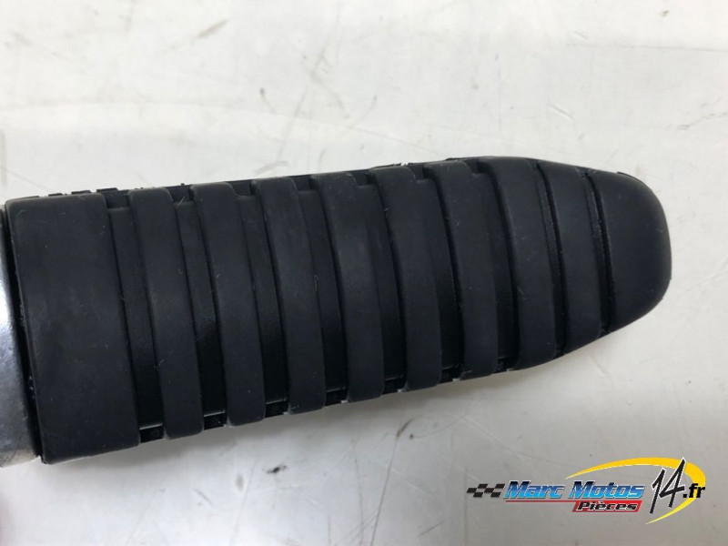 REPOSE-PIED ARRIERE DROIT SUZUKI 1250 BANDIT S ABS 2007