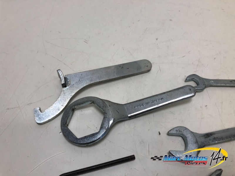 TROUSSE A OUTILS SUZUKI 1250 BANDIT S ABS 2007