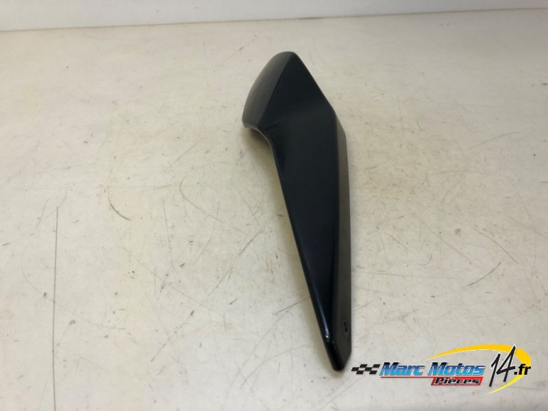 CACHE LATERAL GAUCHE BMW K1200R 2006