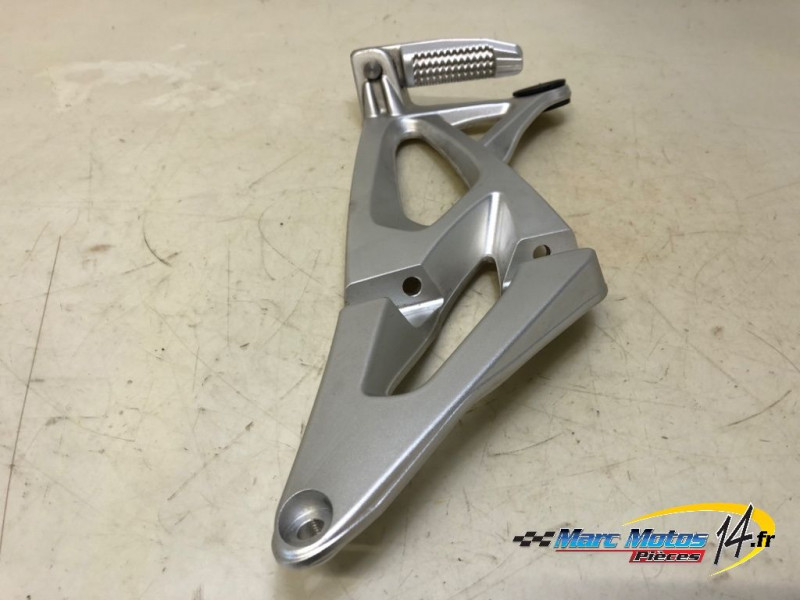 PLATINE ARRIERE DROITE BMW K1200R 2006