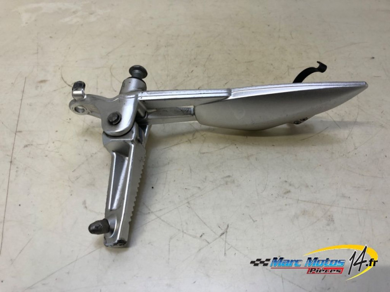 PLATINE AVANT DROITE BMW K1200R 2006