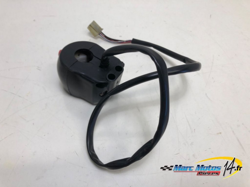 COMMODO DROIT YAMAHA MT03 660 2006