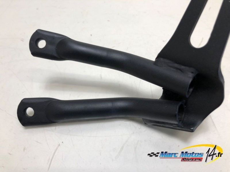 PLATINE ARRIERE DROITE YAMAHA MT03 660 2006