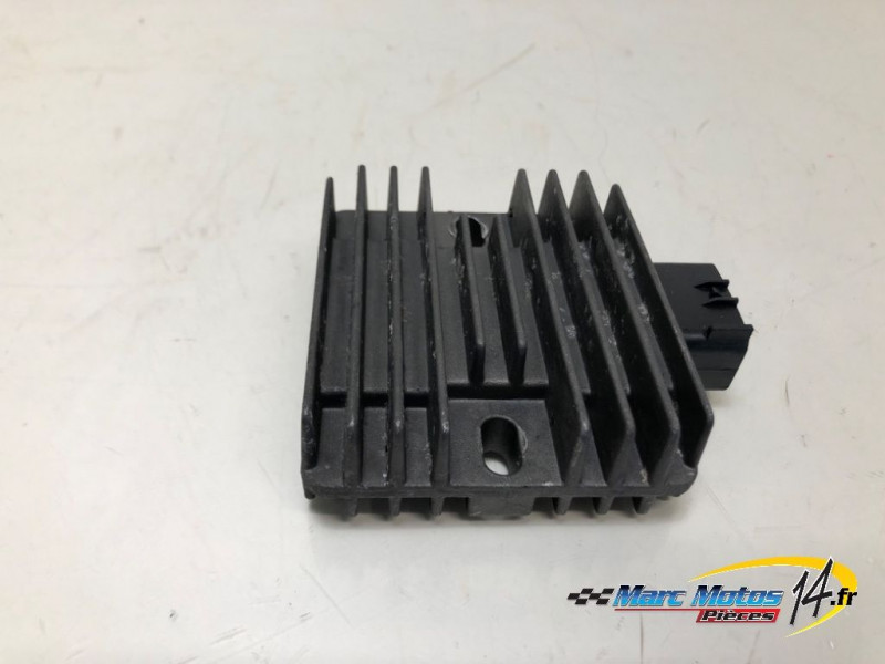 REGULATEUR YAMAHA MT03 660 2006