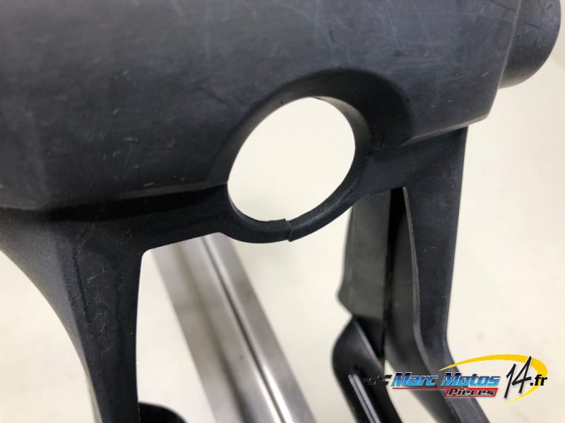 SUPPORT DE PLAQUE YAMAHA MT03 660 2006