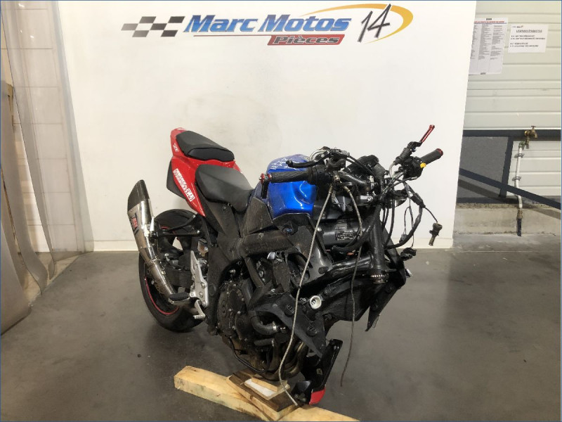 SUZUKI 750 GSR 