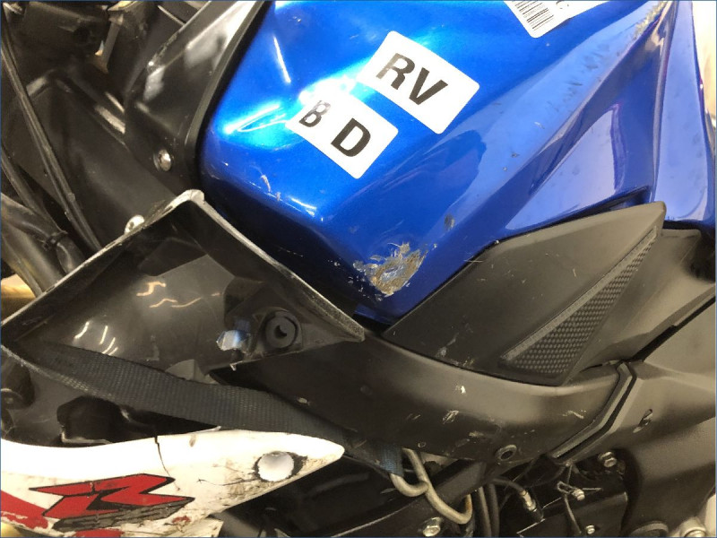 SUZUKI 750 GSR 