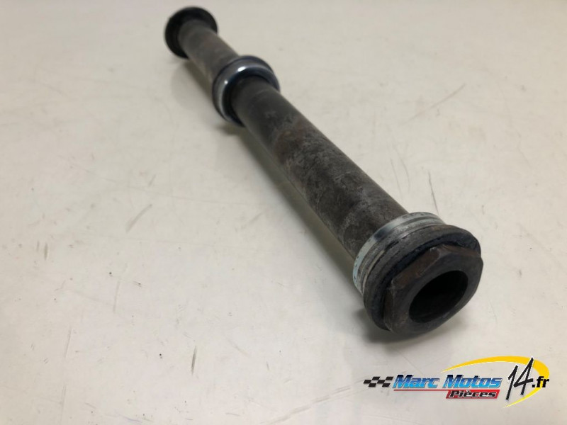 AXE DE ROUE ARRIERE YAMAHA FZ6 S ABS 2006