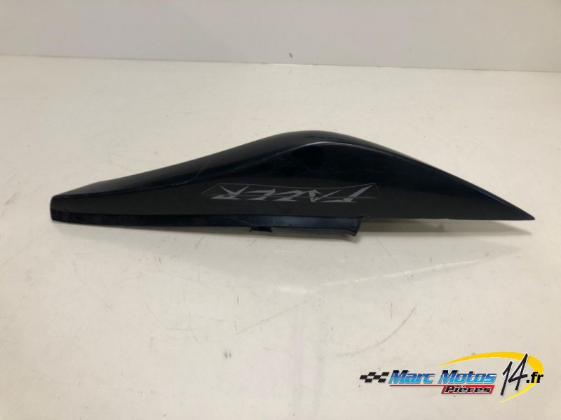 CACHE LATERAL DROIT YAMAHA FZ6 S ABS 2006