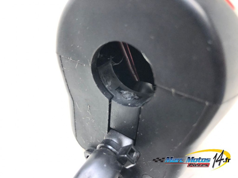 COMMODO DROIT YAMAHA FZ6 S ABS 2006