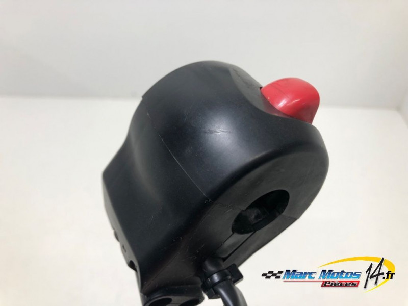 COMMODO DROIT YAMAHA FZ6 S ABS 2006