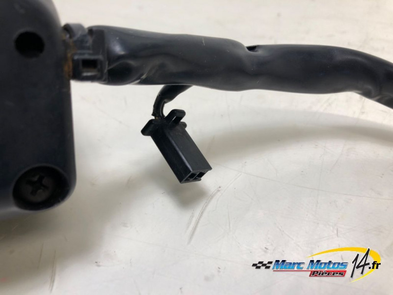 COMMODO GAUCHE YAMAHA FZ6 S ABS 2006