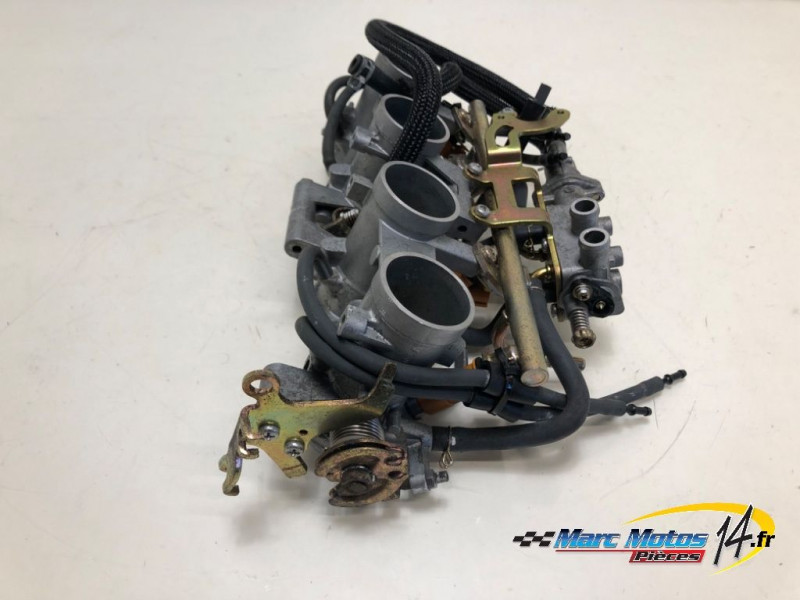 RAMPE D'INJECTION YAMAHA FZ6 S ABS 2006