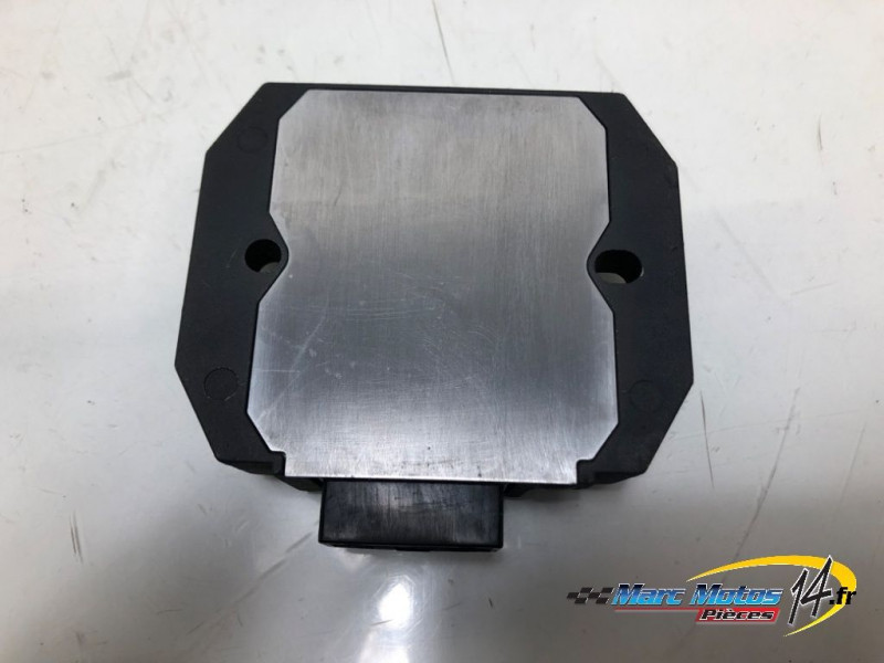 REGULATEUR YAMAHA FZ6 S ABS 2006