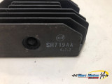 REGULATEUR YAMAHA FZ6 S ABS 2006
