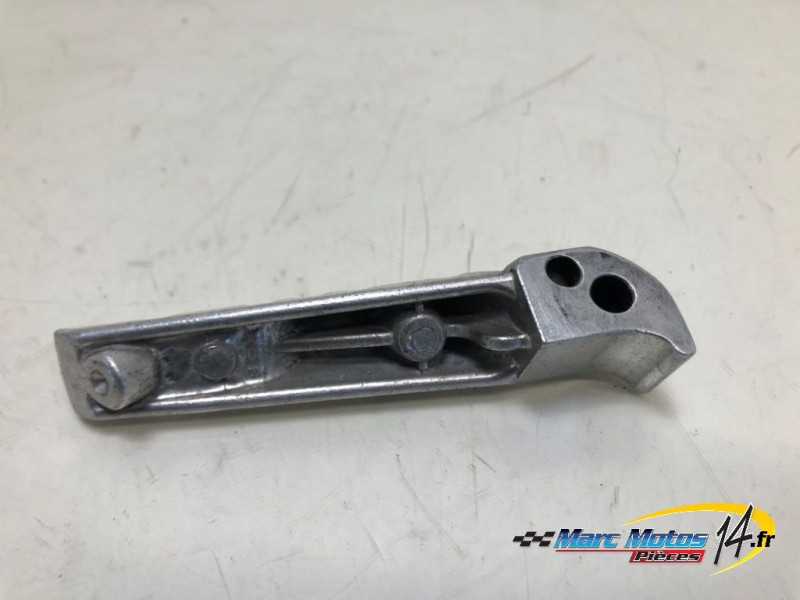REPOSE-PIED ARRIERE GAUCHE YAMAHA FZ6 S ABS 2006