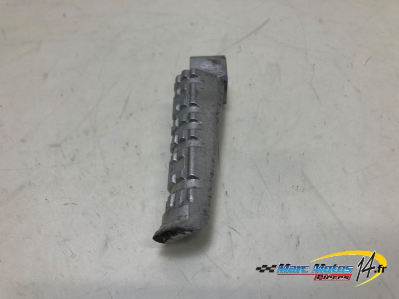REPOSE-PIED ARRIERE GAUCHE YAMAHA FZ6 S ABS 2006