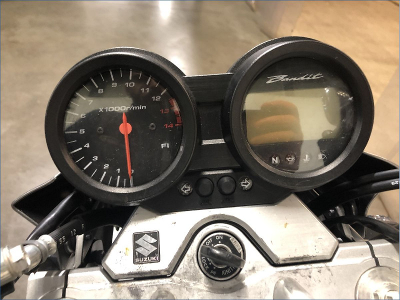 SUZUKI 650 BANDIT N