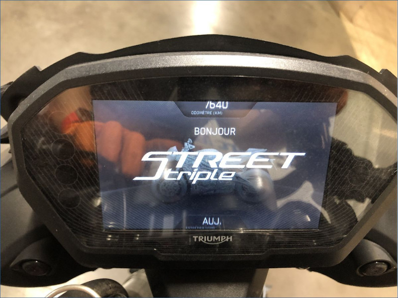 TRIUMPH 765 STREET TRIPLE RS