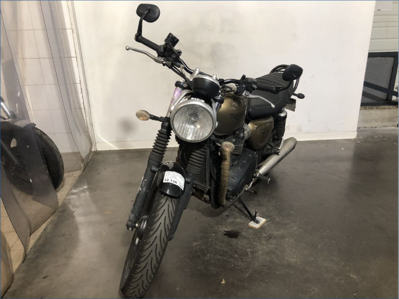 TRIUMPH 900 STREET TWIN 