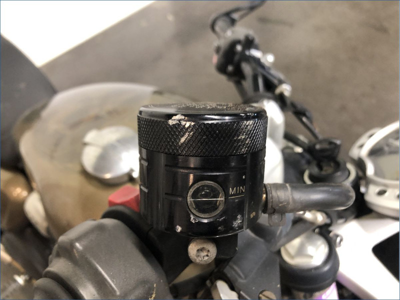 TRIUMPH 900 STREET TWIN 