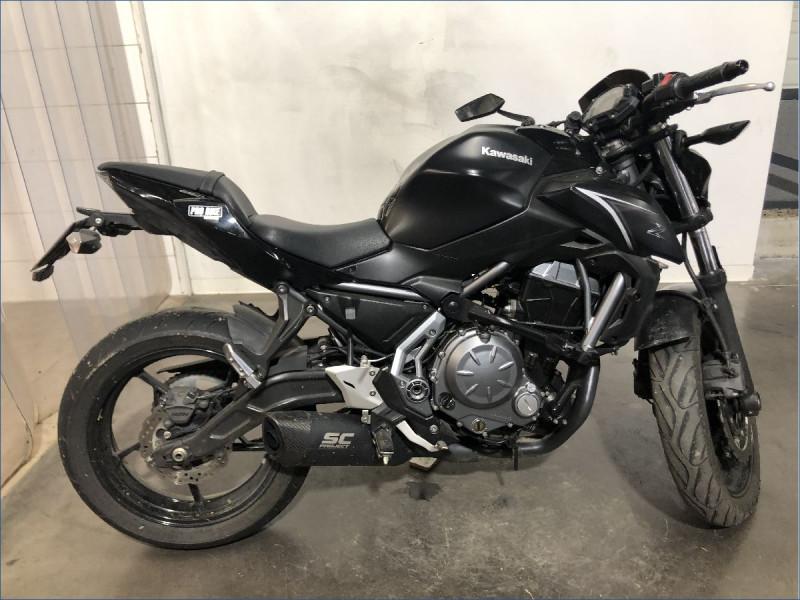 KAWASAKI Z650 