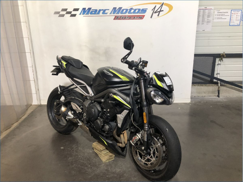 TRIUMPH 765 STREET TRIPLE RS