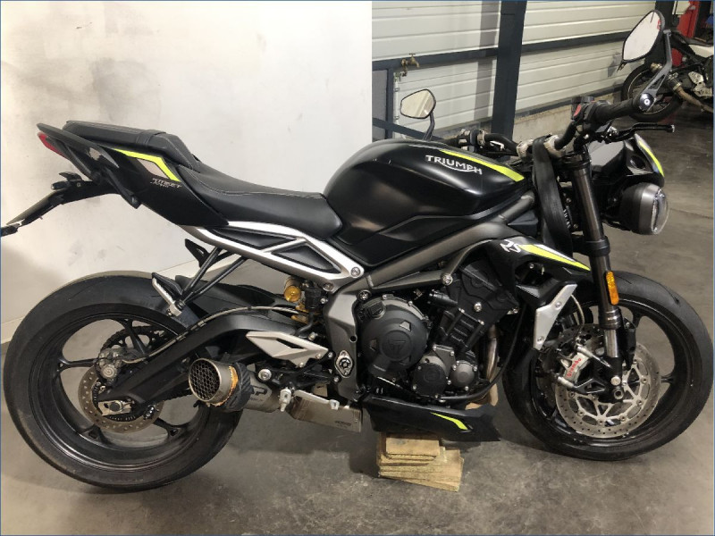 TRIUMPH 765 STREET TRIPLE RS