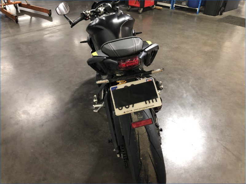 TRIUMPH 765 STREET TRIPLE RS