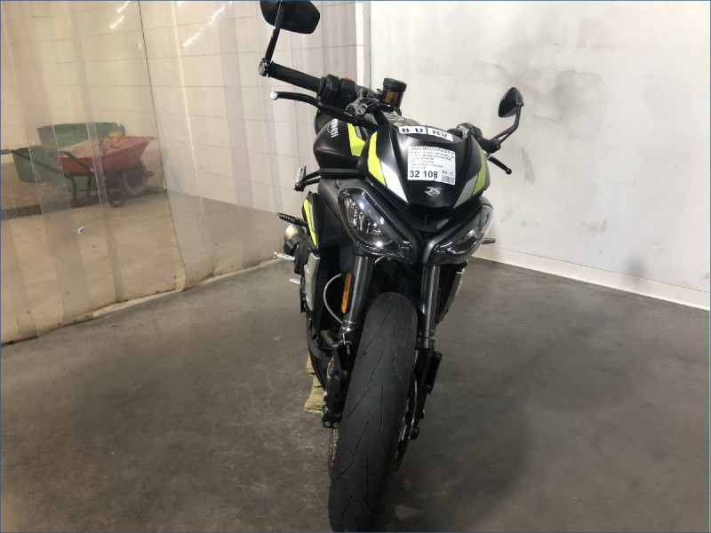 TRIUMPH 765 STREET TRIPLE RS