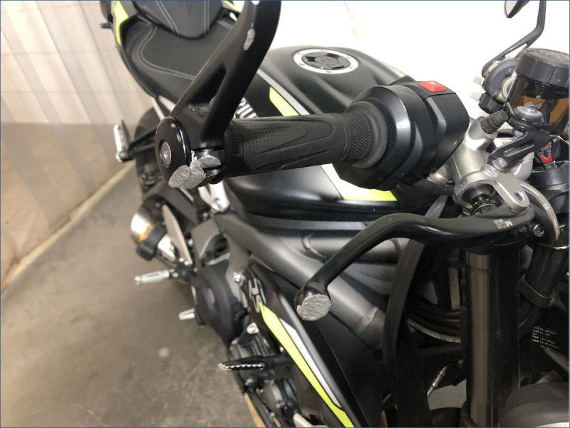 TRIUMPH 765 STREET TRIPLE RS
