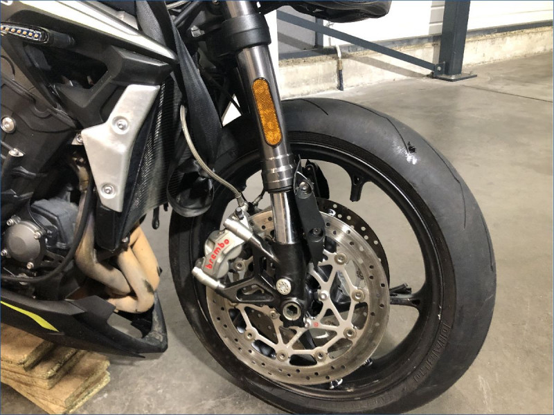TRIUMPH 765 STREET TRIPLE RS