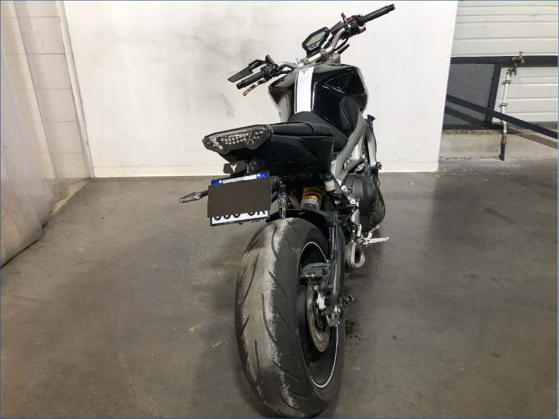 YAMAHA MT09 