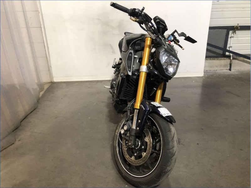 YAMAHA MT09 