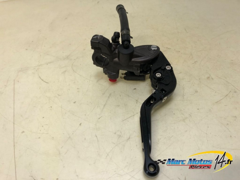 MAITRE CYLINDRE DE FREIN AVANT HONDA 1000 CBR R 2004