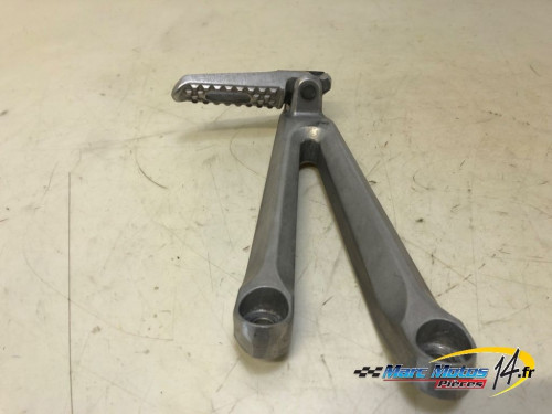 PLATINE ARRIERE GAUCHE HONDA 1000 CBR R 2004