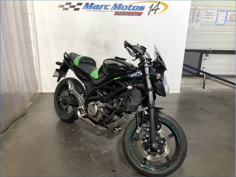 SUZUKI 650 GLADIUS 