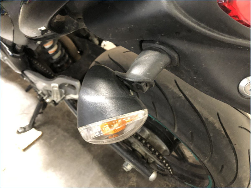 SUZUKI 650 GLADIUS 