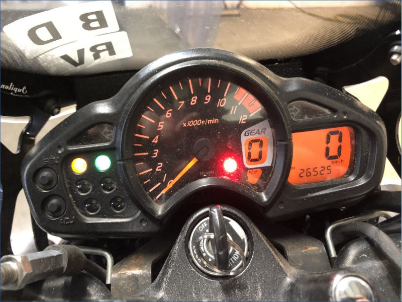 SUZUKI 650 GLADIUS 
