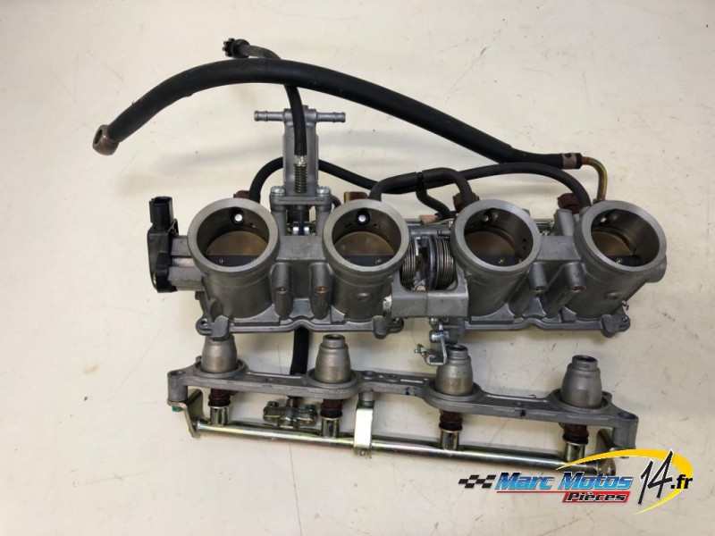 RAMPE D'INJECTION HONDA 1000 CBR R 2004