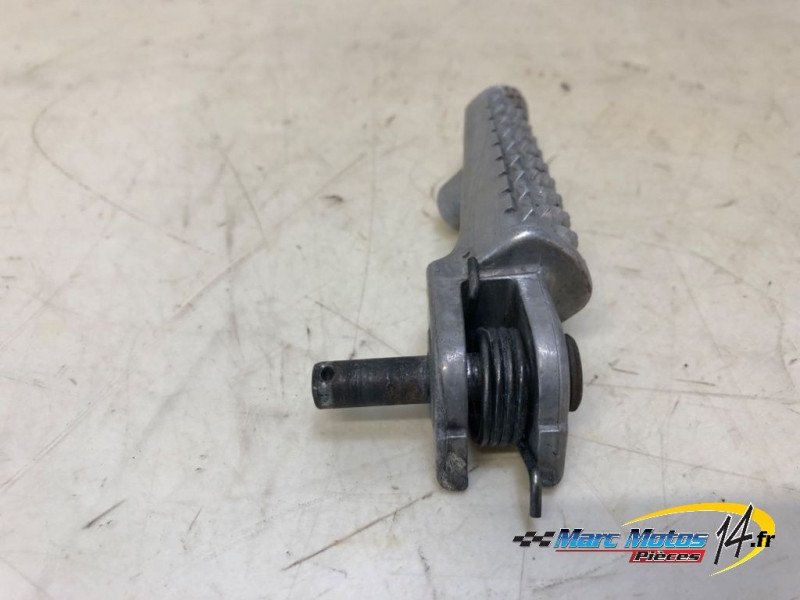 REPOSE-PIED AVANT GAUCHE HONDA 1000 CBR R 2004