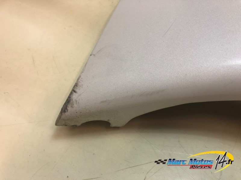 FLANC DE CARENAGE DROIT YAMAHA R6 2009