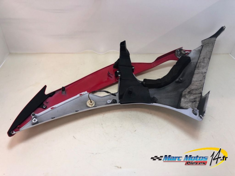 FLANC DE CARENAGE DROIT YAMAHA R6 2009