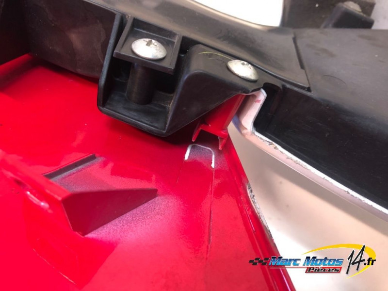 FLANC DE CARENAGE DROIT YAMAHA R6 2009